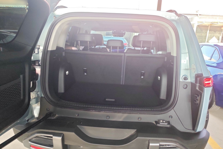 方程豹 钛3 2025款 501KM 四驱智驾Ultra版局部细节23