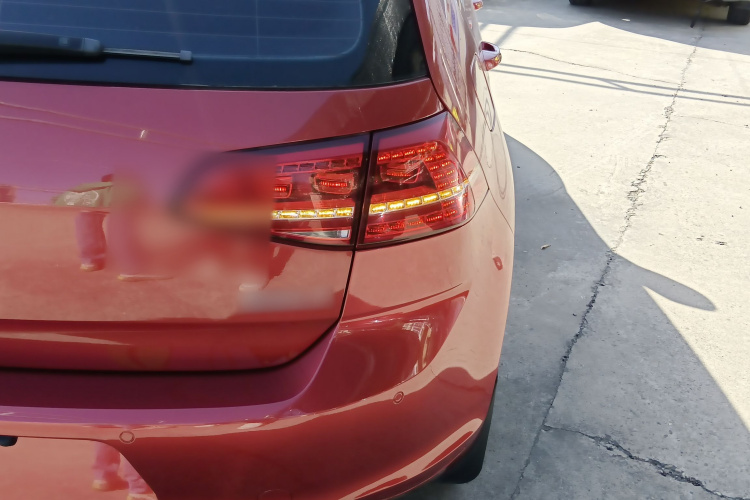 大众 高尔夫 2015款 1.6L 自动舒适型车身外观9