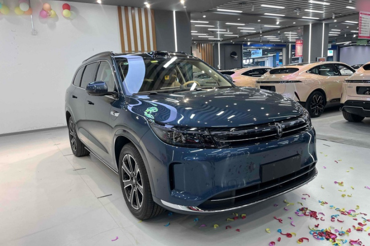 鸿蒙智行 问界M7 2024款 1.5T 智驾四驱Ultra版 5座车身外观6005