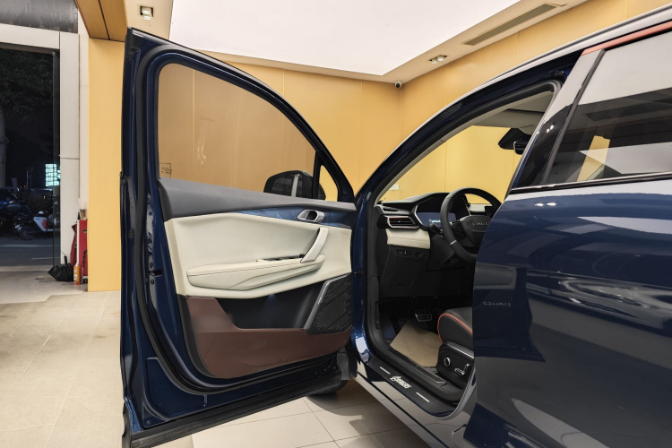 领克06 2020款 1.5T 耀Halo车身外观6010