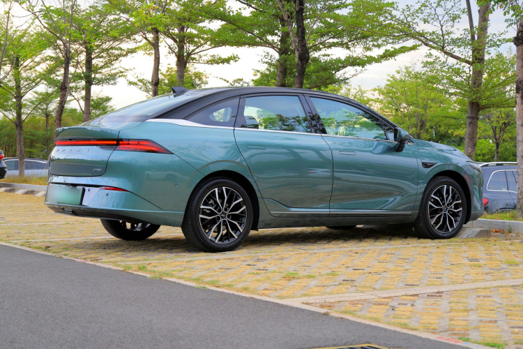 小鹏P5 2024款 500Pro版车身外观6005