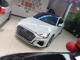 奥迪A3 2024款 A3L Limousine 35 TFSI 豪华运动型