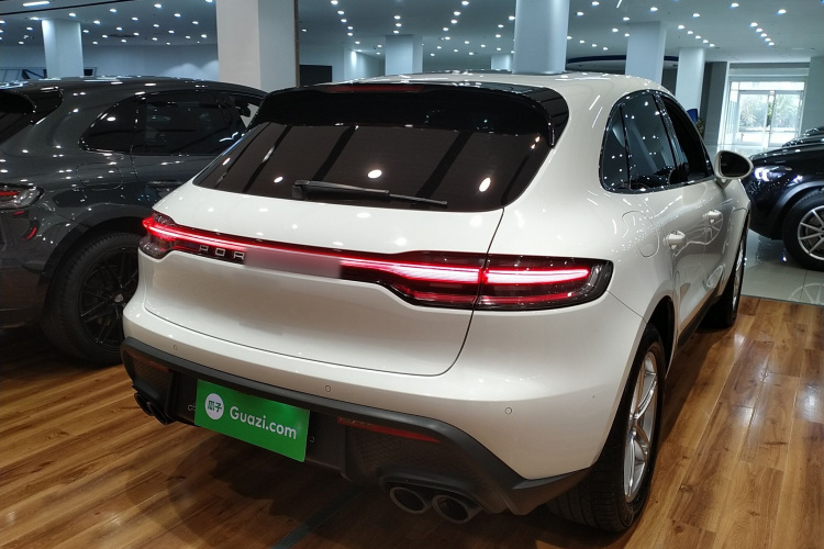 保时捷 2022款 Macan 2.0T车身外观6005