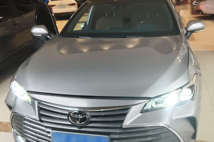 丰田 亚洲龙 2019款 2.5L Touring尊贵版 国VI车身外观2