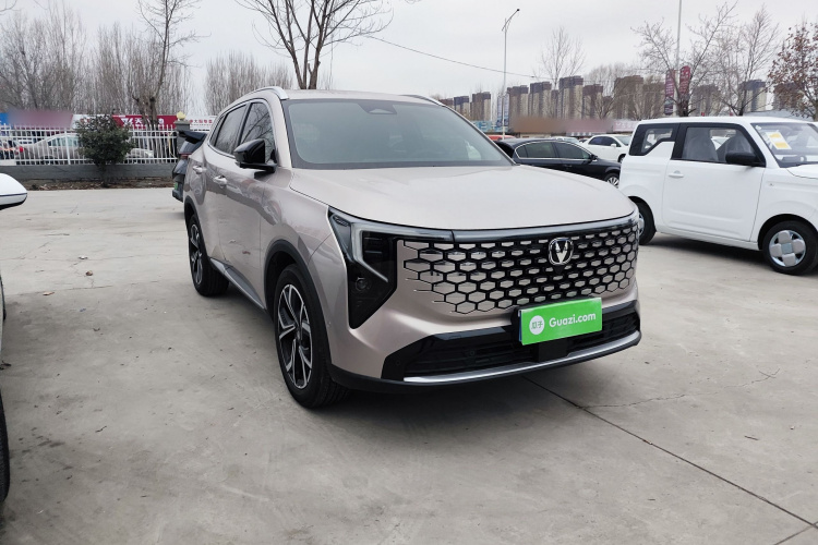 长安CS55PLUS 2026款 第四代 新蓝鲸 1.5T 天枢尊贵型车身外观3