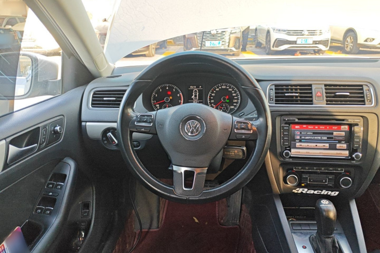 大众 速腾 2014款 改款 1.4TSI 自动豪华型中控内饰13