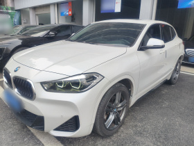 宝马X2 2021款 改款 sDrive25i M运动套装