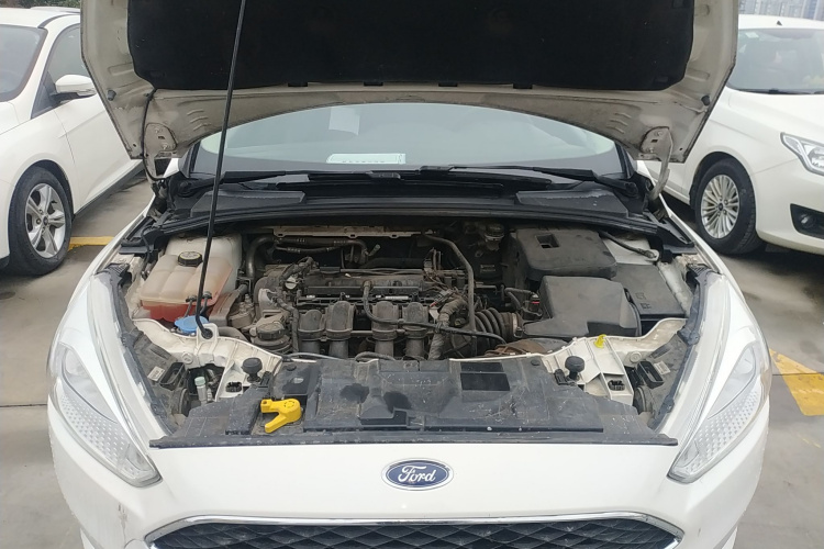 福特 福克斯 2015款 两厢 1.6L 自动风尚型机舱底盘24