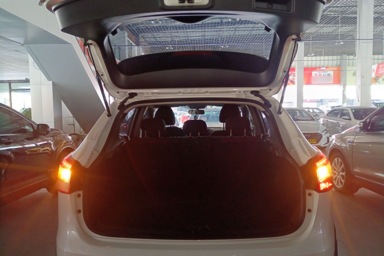 日产 逍客 2016款 2.0L CVT精英版局部细节23