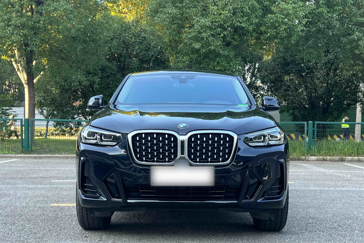 宝马X4 2022款 xDrive 25i M运动套装车身外观6001
