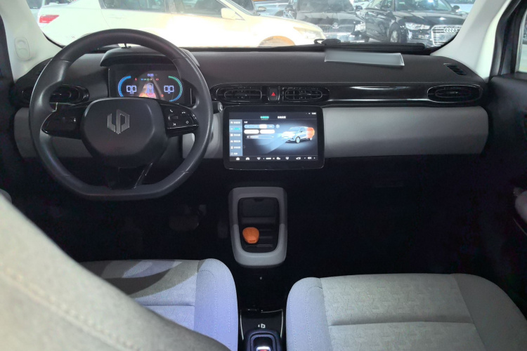 零跑汽车 零跑T03 2022款 玛瑙版中控内饰7002