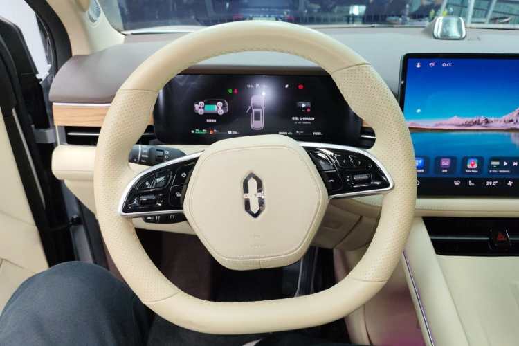 鸿蒙智行 问界M7 2024款 1.5T 后驱Plus版 5座局部细节13