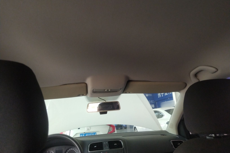 大众 Polo 2013款 1.6L 自动舒适版中控内饰22