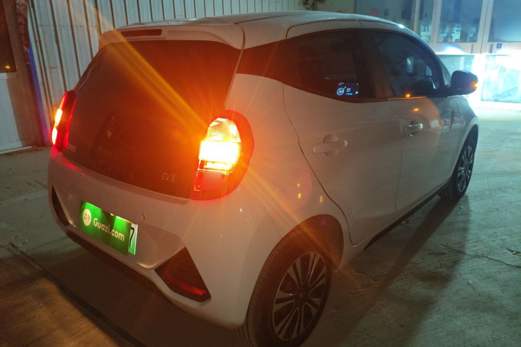 江铃集团新能源 易至EV2 2024款 201km 舒适型车身外观7