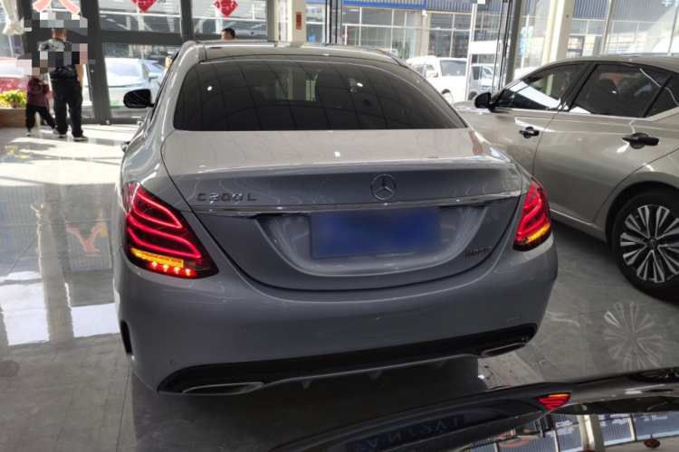 奔驰C级 2018款 C 200 L 运动版车身外观6