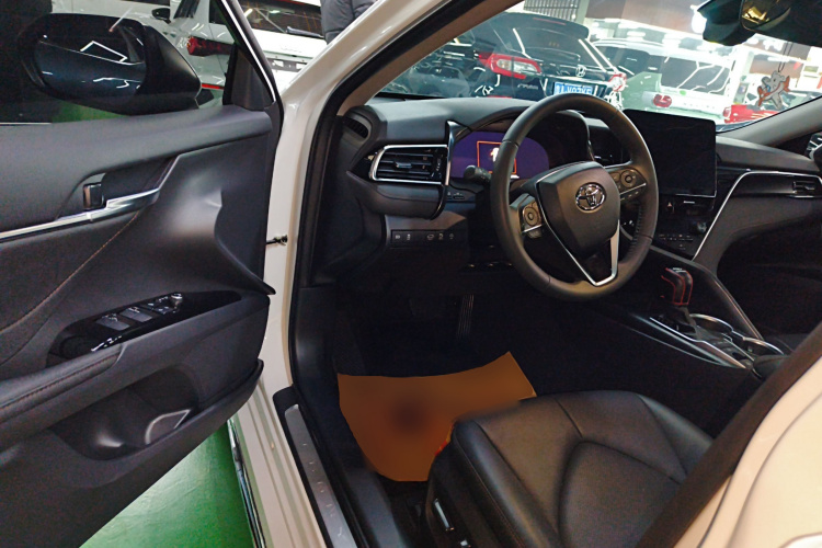 丰田 凯美瑞 2023款 2.5G 豪华版中控内饰7003