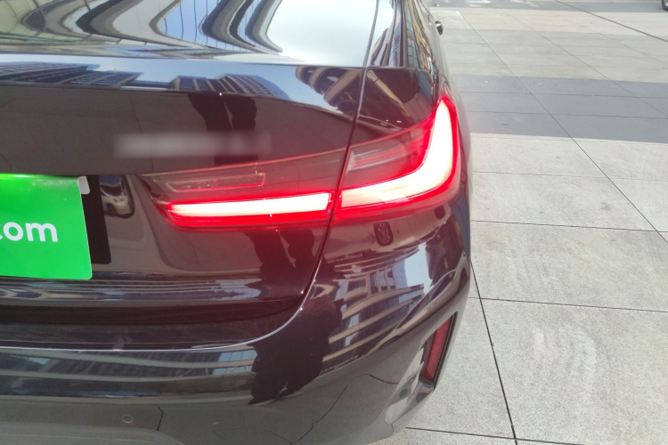 宝马3系 2024款 325Li M运动套装车身外观6006