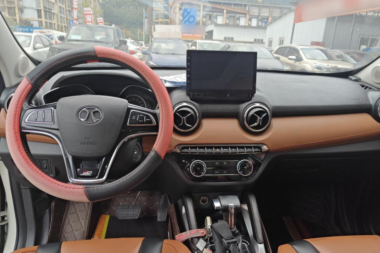 北京汽车 绅宝X35 2016款 1.5L 自动精英版中控内饰7002