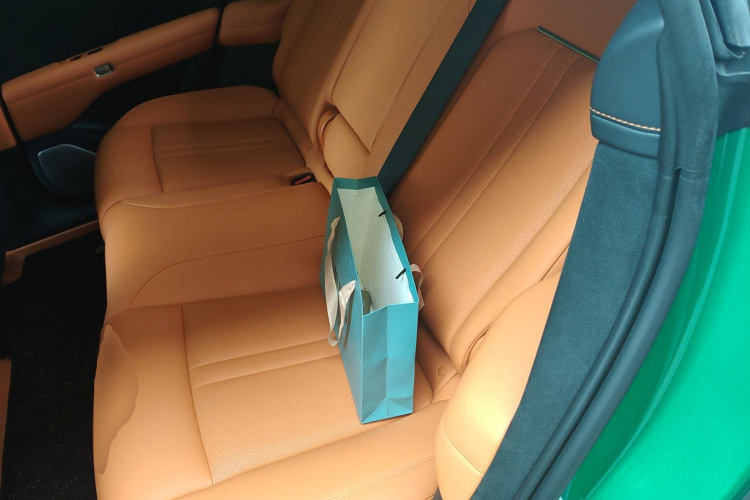 小米汽车 小米YU7 2025款 超长续航后驱版中控内饰21