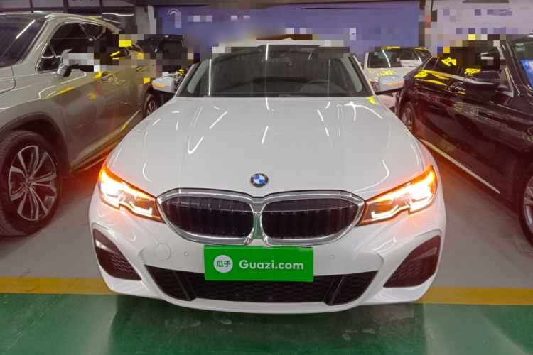 宝马3系 2021款 320Li M运动套装车身外观2