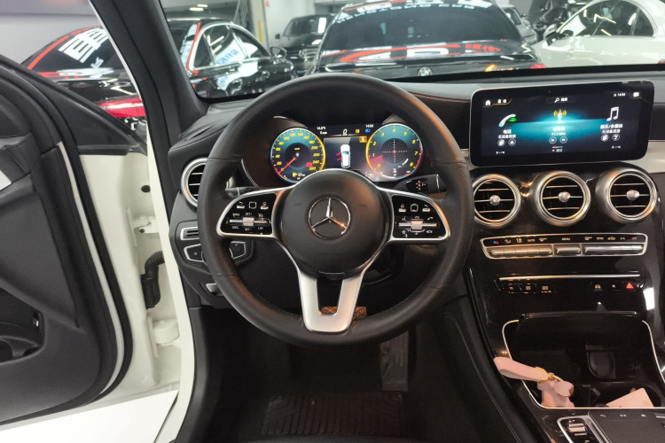 奔驰GLC 2020款 改款 GLC 260 L 4MATIC 动感型局部细节13