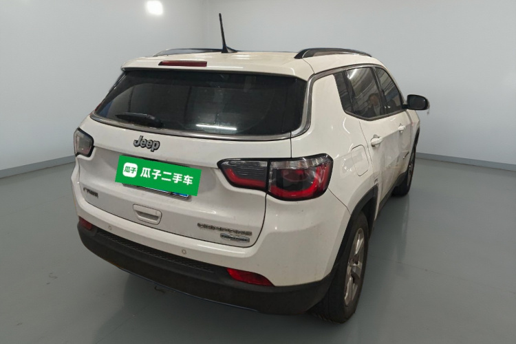 Jeep 指南者 2019款 200TS 自动优享-互联大屏版车身外观7