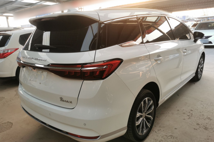 比亚迪 宋MAX 2021款 升级版 1.5T 自动豪华型 7座车身外观7