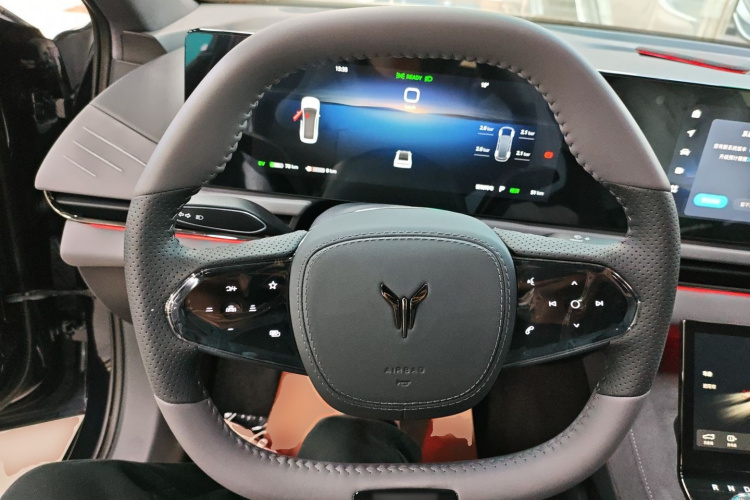 岚图汽车 岚图追光 2024款 PHEV 四驱超长续航行政版中控内饰13