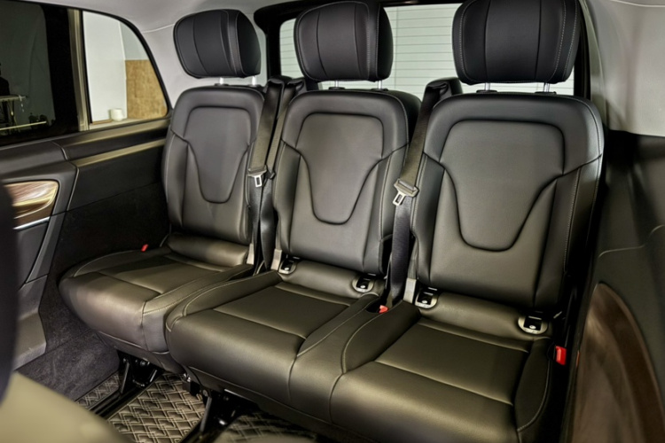 奔驰V级 2020款 V 260 L 长轴距豪华版中控内饰7003