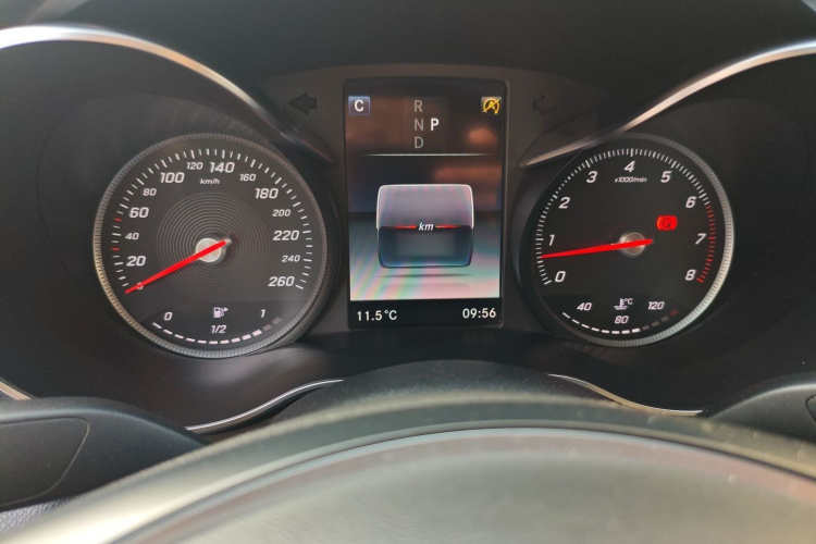 奔驰C级 2018款 C 200 L 运动版局部细节14