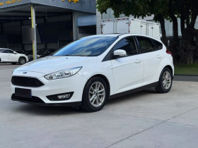 福特 福克斯 2018款 两厢经典 EcoBoost 125 自动超能风尚型智行版