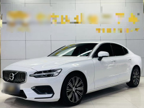 沃尔沃S60 2022款 B4 智远豪华版