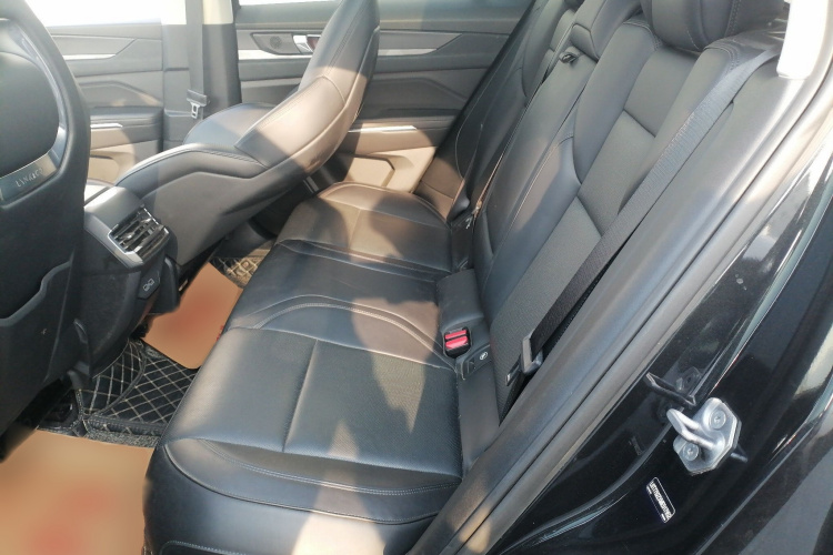 领克01 2021款 2.0TD 两驱型Pro中控内饰7004