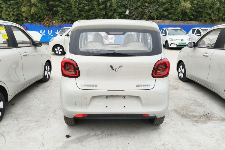 五菱汽车 宏光MINIEV 2025款 四门版 进阶款车身外观6