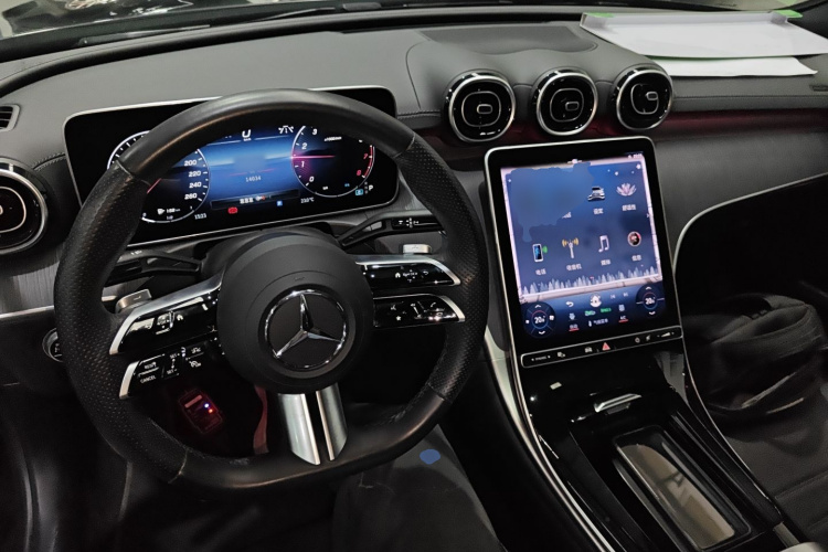 奔驰C级 2024款 C 200 L 运动版中控内饰7002