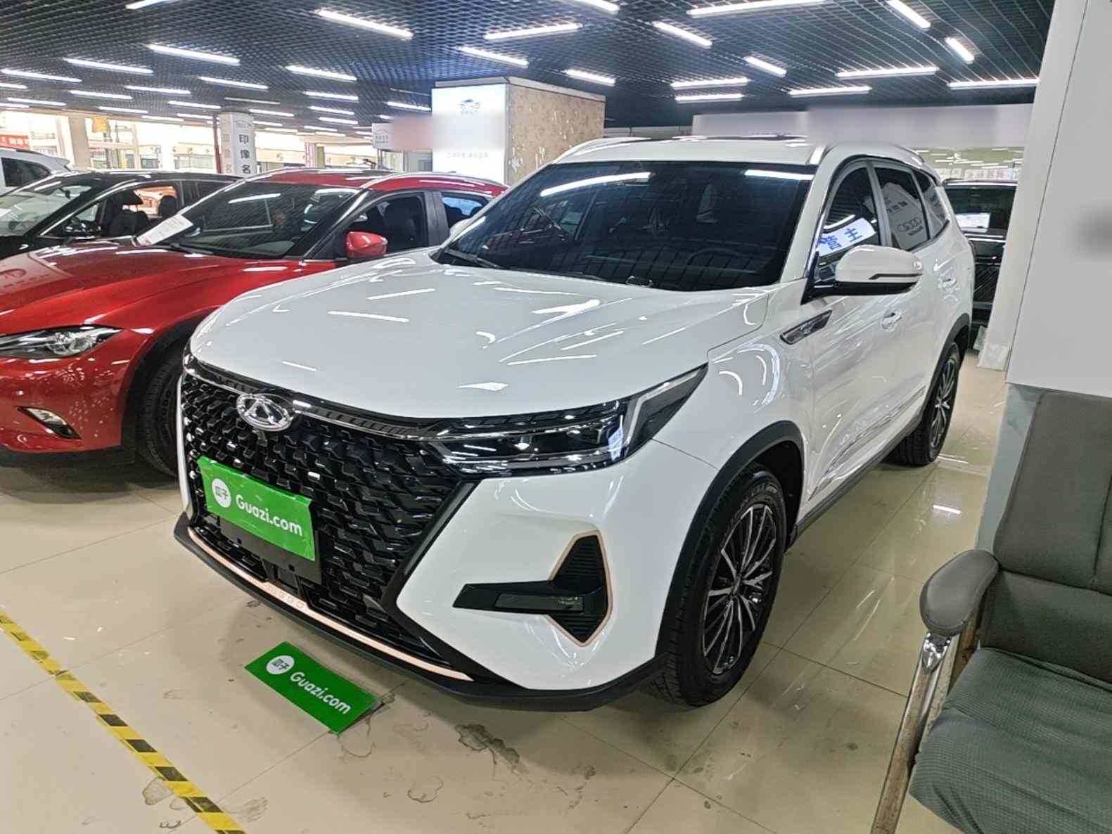 奇瑞 瑞虎8 PRO 2022款 290T 两驱浩瀚版 7座(2)