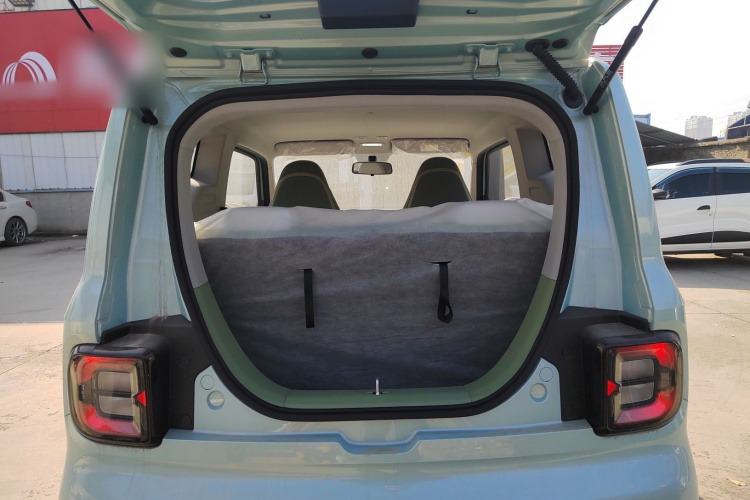 吉利银河 熊猫 2025款 210km 元气熊机舱底盘23