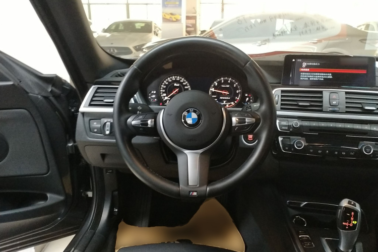 宝马3系GT 2020款 320i M运动套装局部细节13