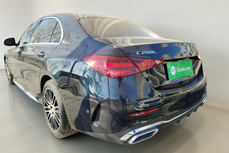 奔驰C级 2025款 C 260 L 运动版车身外观5
