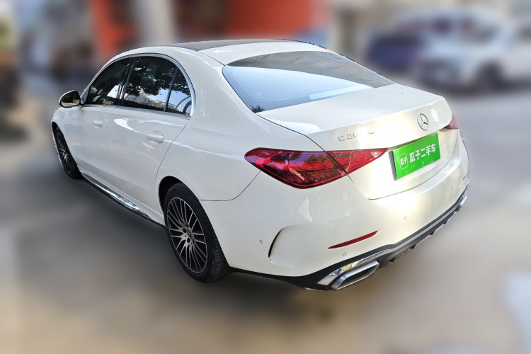 奔驰C级 2022款 改款 C 260 L 运动版车身外观5