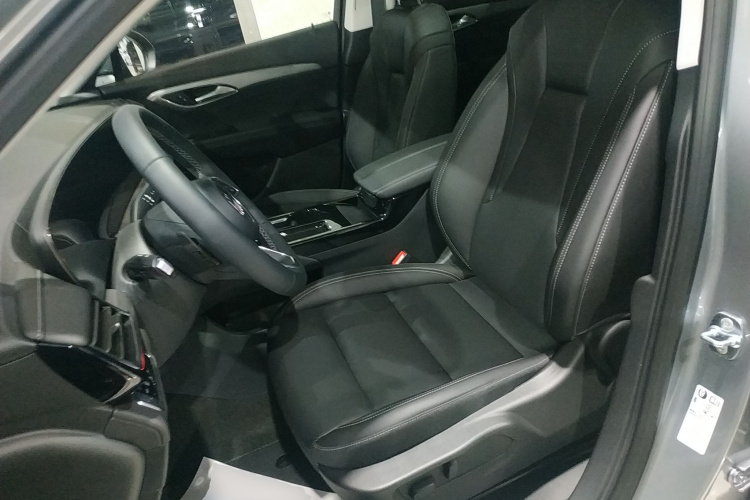 别克 昂科威 2025款 25T 进享白金版中控内饰19