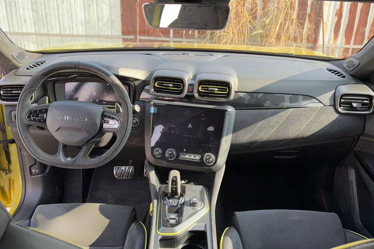 领克03 2019款 03+ 2.0TD 自动驭风版中控内饰7003