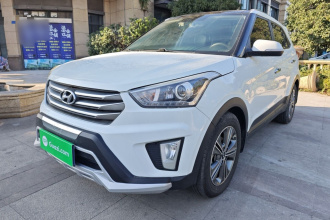 北京现代ix25 2015款 1.6L 自动两驱尊贵型DLX