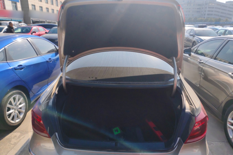 一汽-大众CC 2015款 1.8TSI 尊贵型机舱底盘23