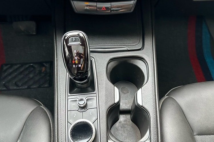 凯迪拉克XT4 2022款 28T 两驱风尚型局部细节18