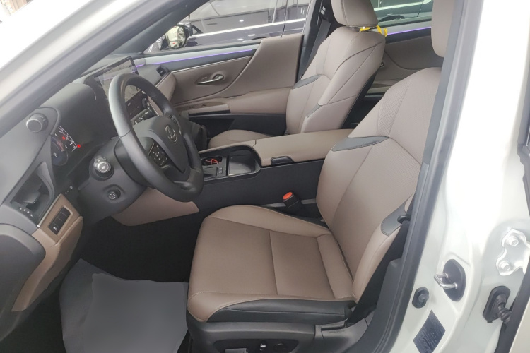 雷克萨斯ES 2025款 200 臻享版中控内饰19