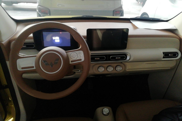 五菱汽车 宏光MINIEV 2024款 第三代 215km 进阶版中控内饰12