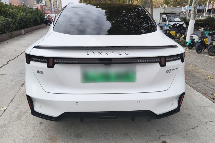 领克07 2024款 EM-P 126长续航 Ultra车身外观6