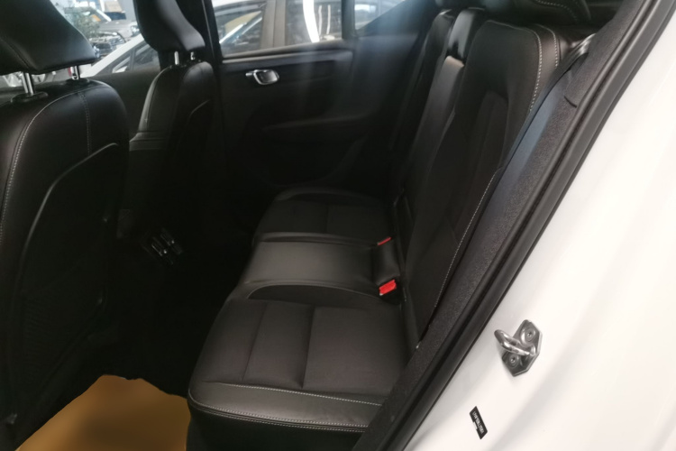 沃尔沃XC40 2020款 T3 智行时尚版中控内饰7004