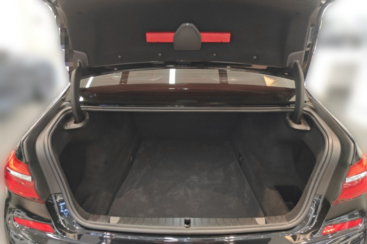 宝马7系 2018款 740Li xDrive 尊享型 M运动套装中控内饰23